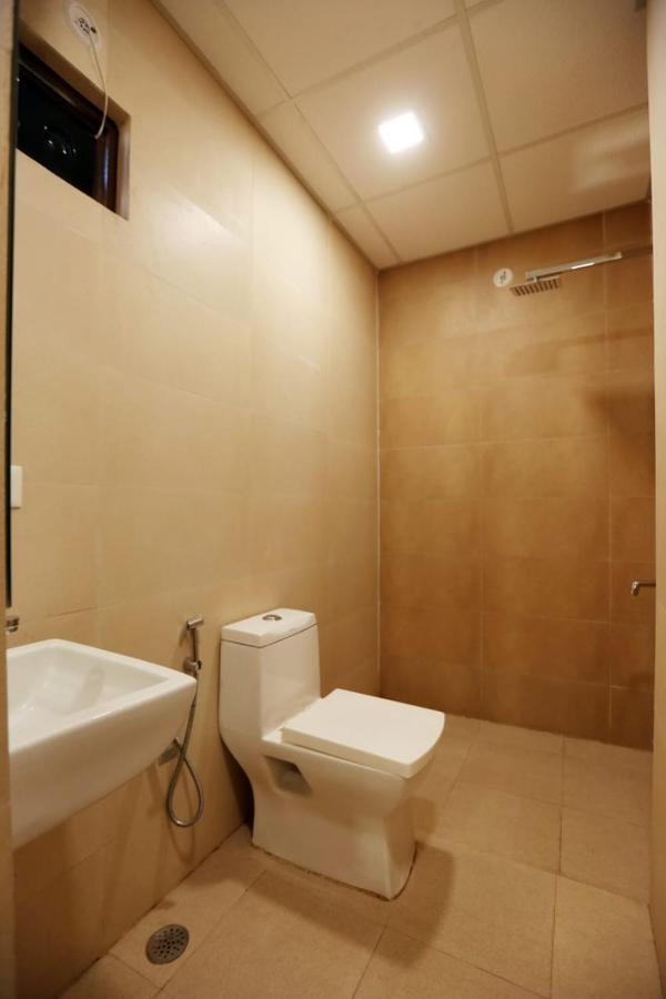 Hotel Ark Wood Ню Делхи Екстериор снимка