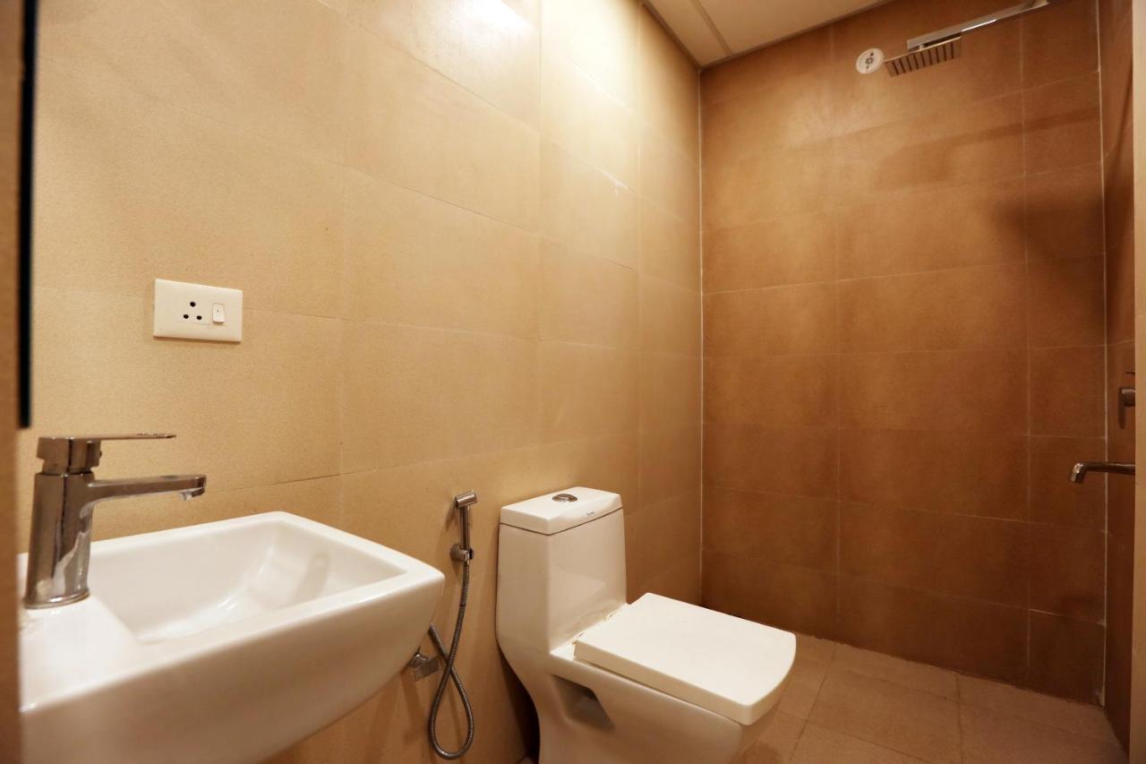 Hotel Ark Wood Ню Делхи Екстериор снимка